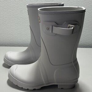 NEW HUNTER Original Short Rain Boots – Women’s Size 7 Gray Slip-On Rubber